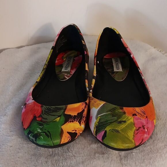Steve Madden Floral Ballet Flats - Picture 2 of 7